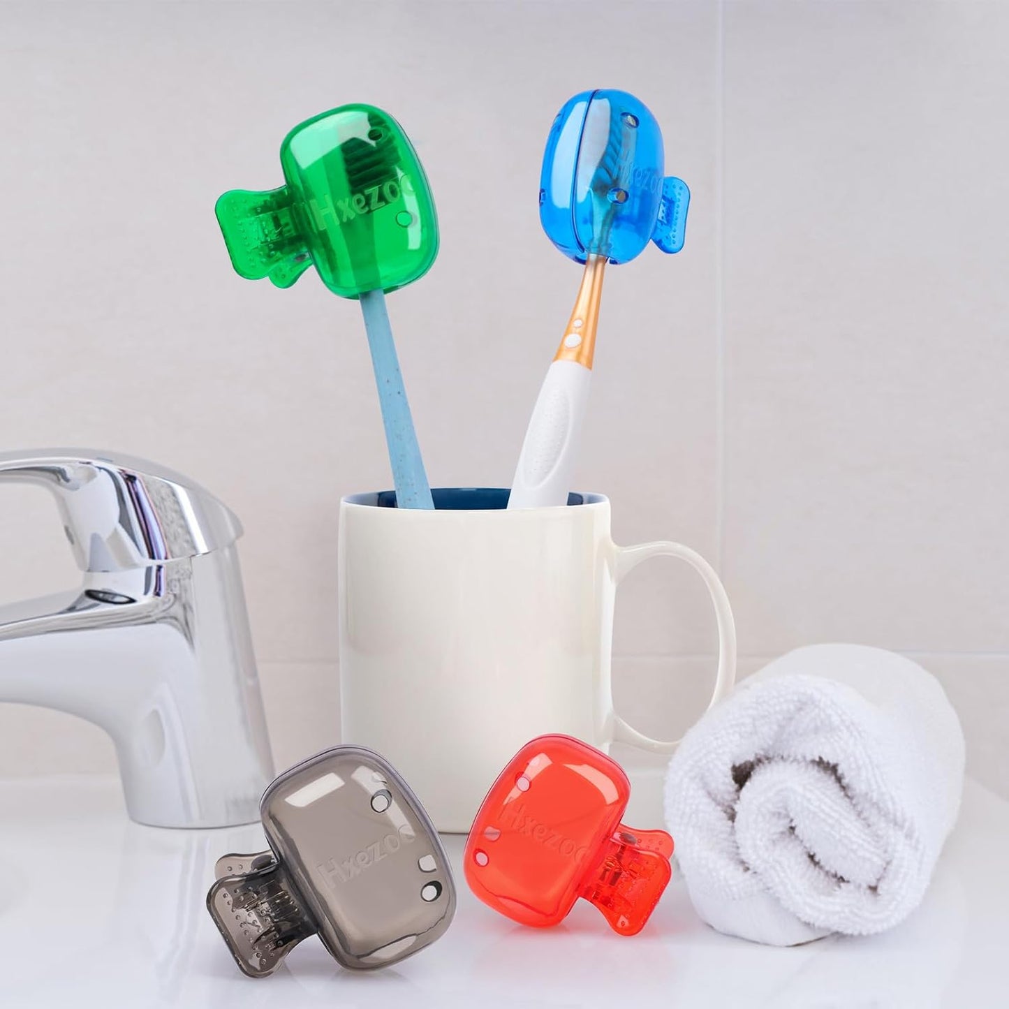 4 Pack Travel Toothbrush Head Covers Toothbrush Protector Cap Brush Pod Case Protective Portable Plastic Clip for Household Travel, Camping, Bathroom, School, Business
